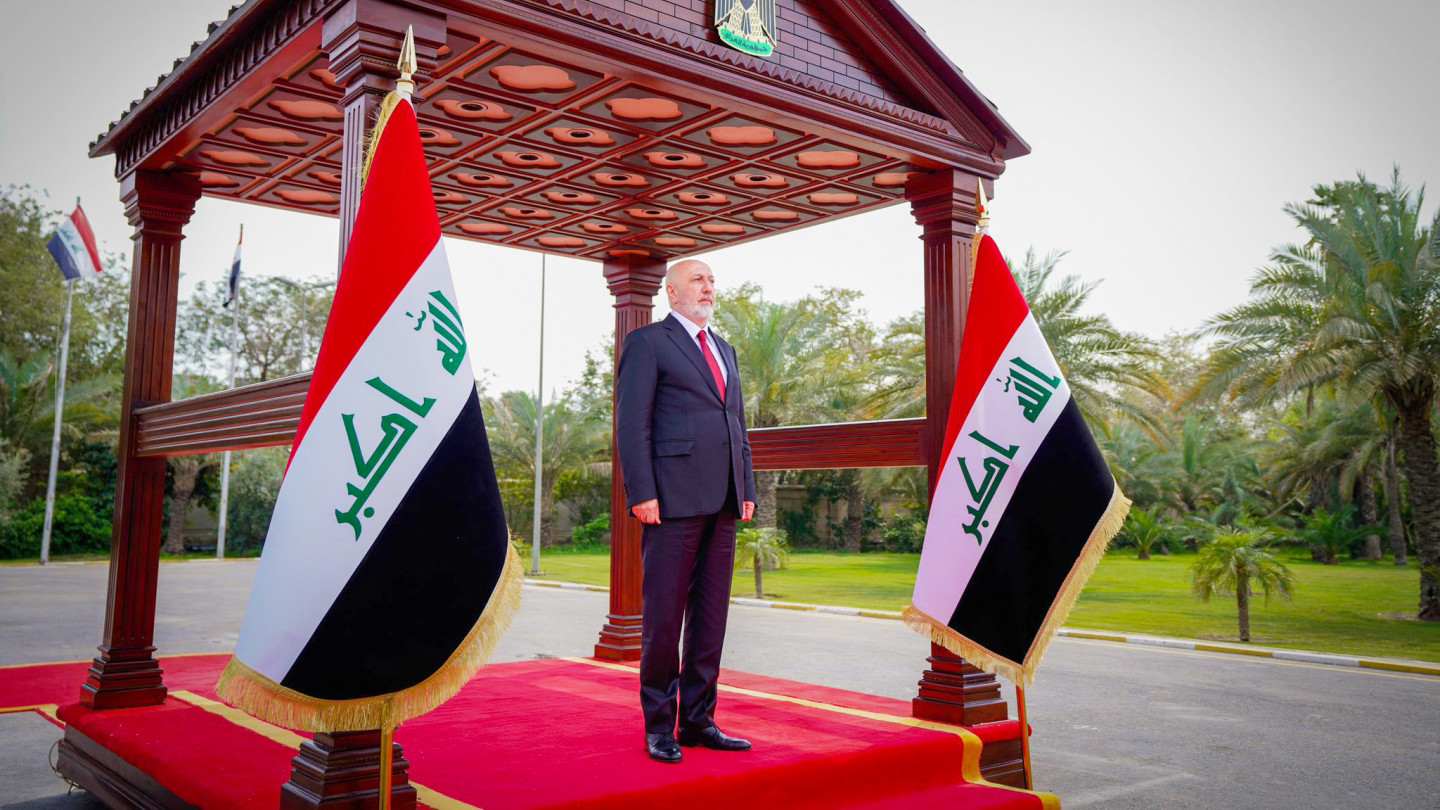 قادة ورؤساء دول يهنئون فخامة رئيس الجمهورية